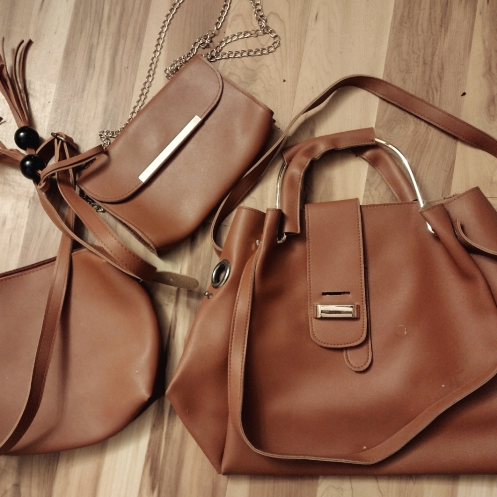 3 different sizes of brown strudy anti scratch and tear resistant and roomy and